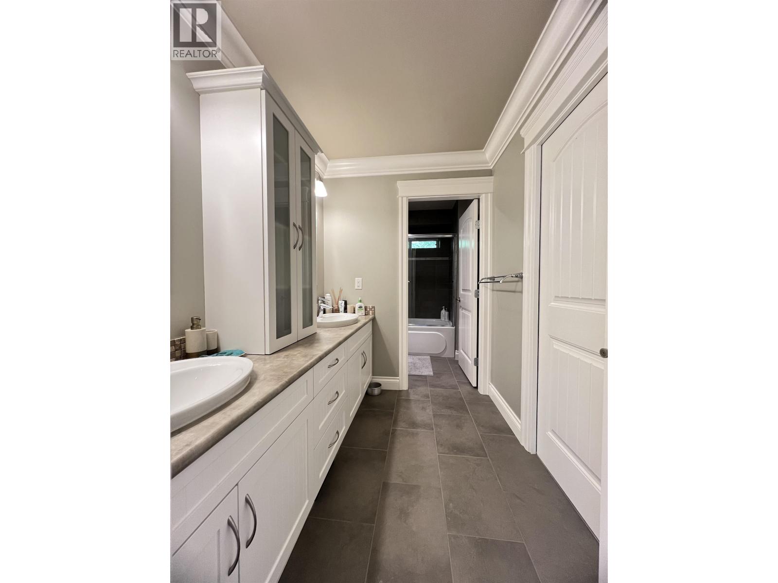 2871 FERN DRIVE, Anmore