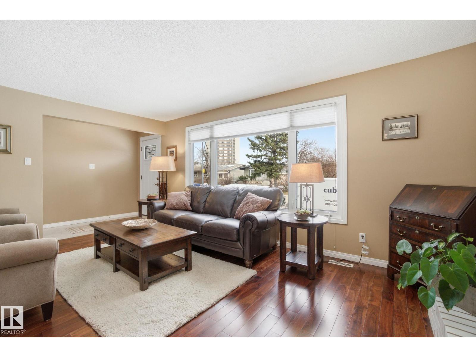 4808 122A ST NW, Edmonton