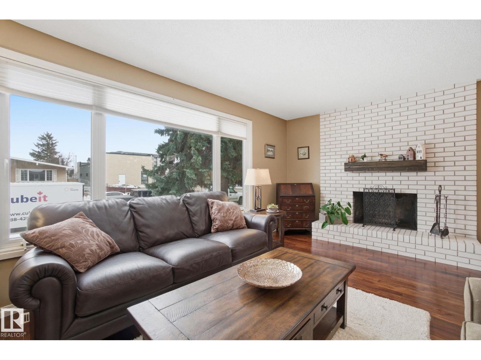 4808 122A ST NW, Edmonton