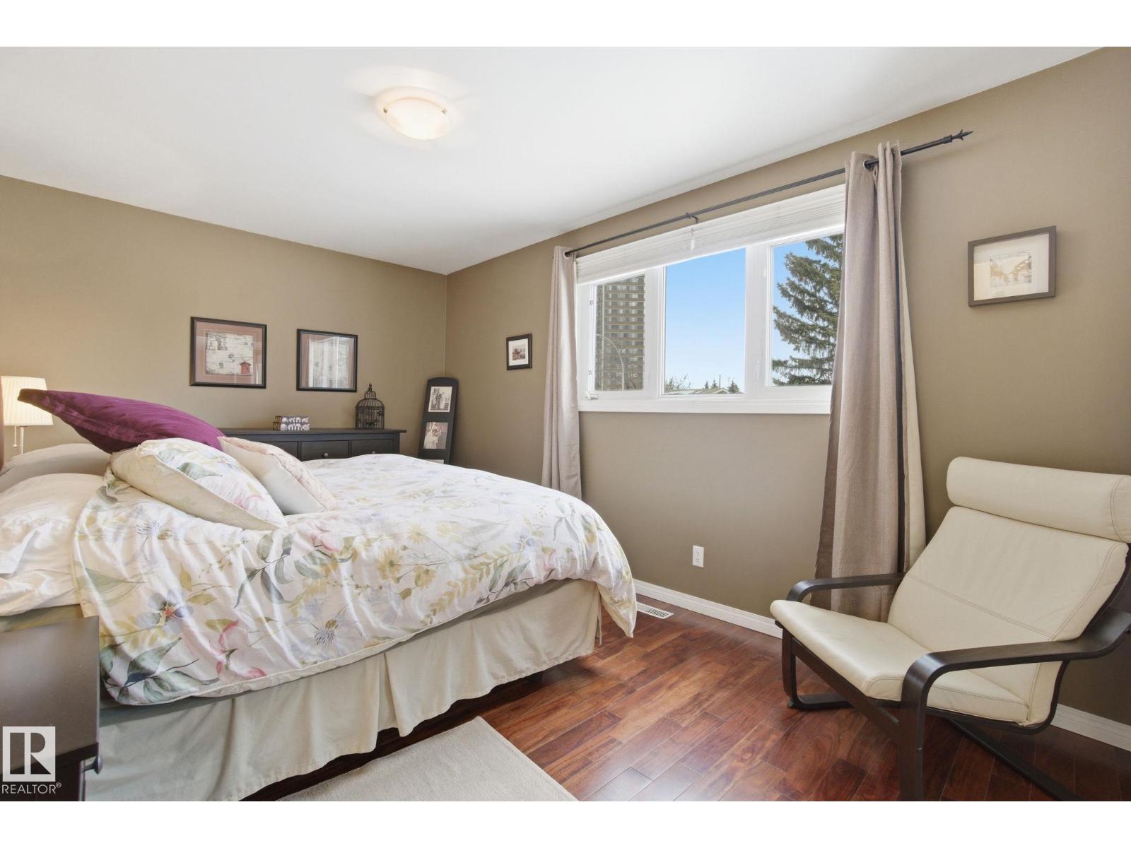 4808 122A ST NW, Edmonton