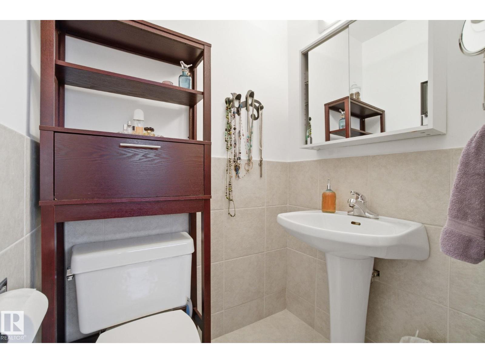 4808 122A ST NW, Edmonton