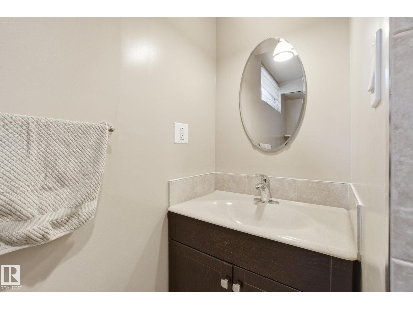 4808 122A ST NW, Edmonton