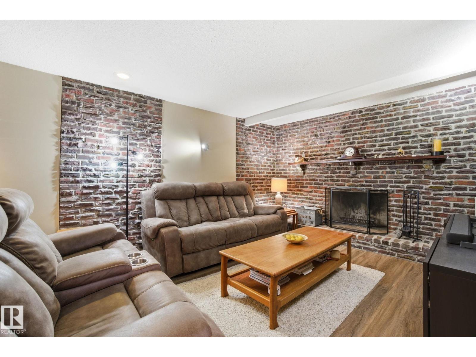 4808 122A ST NW, Edmonton