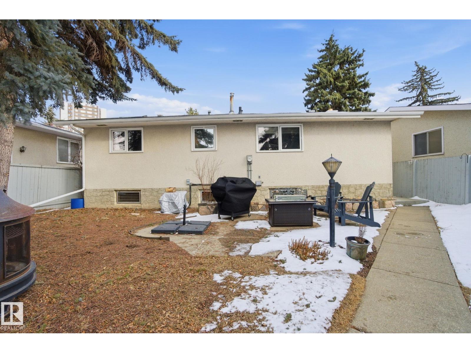 4808 122A ST NW, Edmonton