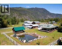 2169 Solsqua Road, Sicamous, BC V0E2V0 Photo 42
