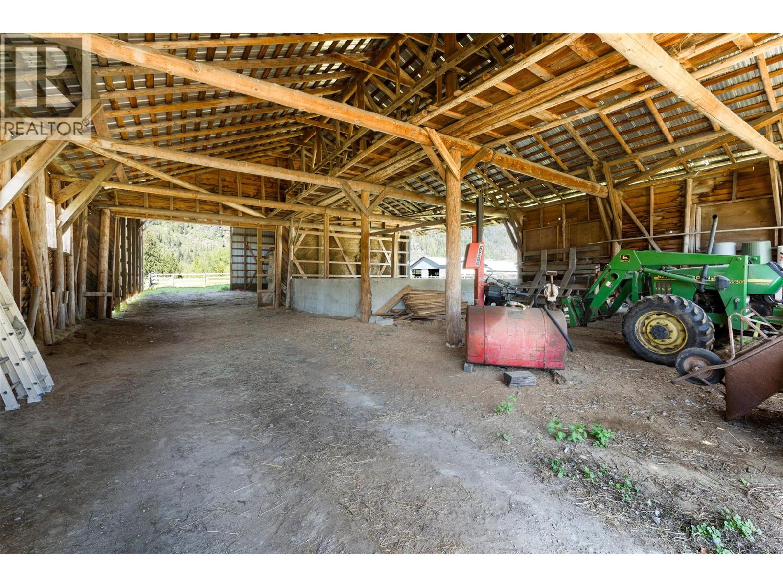  2169 Solsqua Road, Sicamous