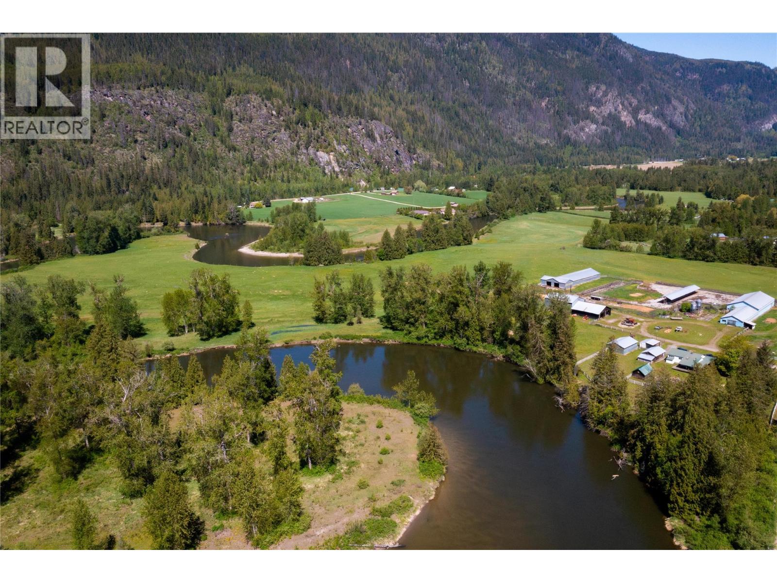  2169 Solsqua Road, Sicamous
