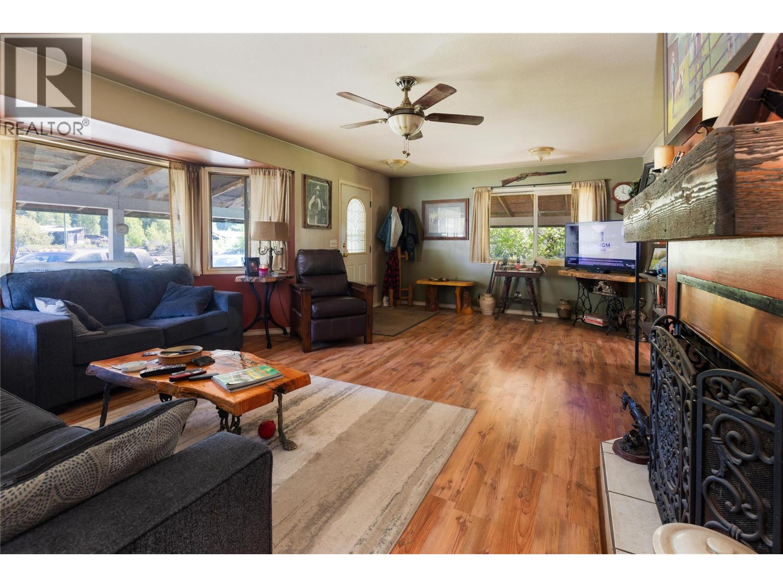  2169 Solsqua Road, Sicamous