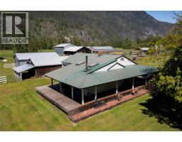 2169 Solsqua Road, Sicamous, BC V0E2V0 Photo 12