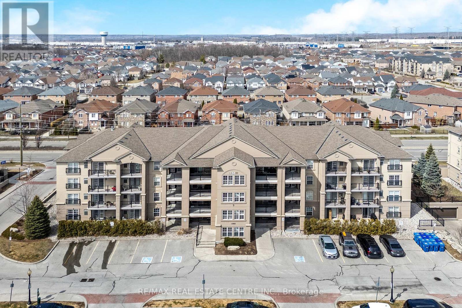 304 - 1360 MAIN STREET E