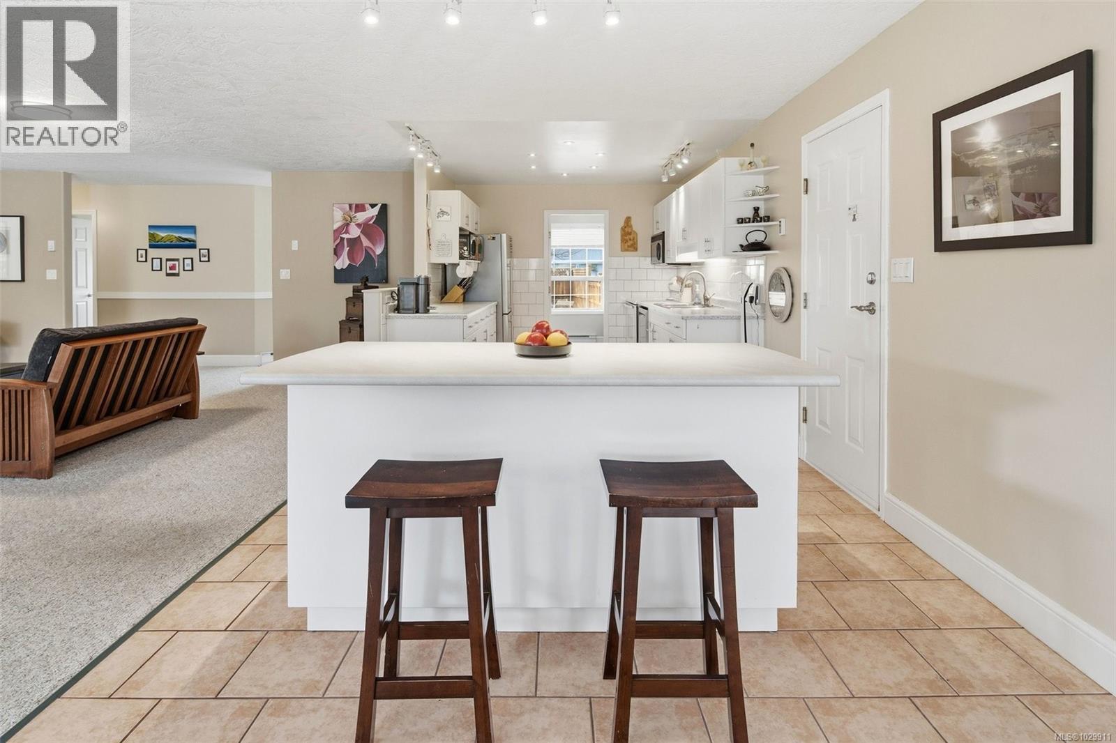  1563 Whiffin Spit Road, Sooke