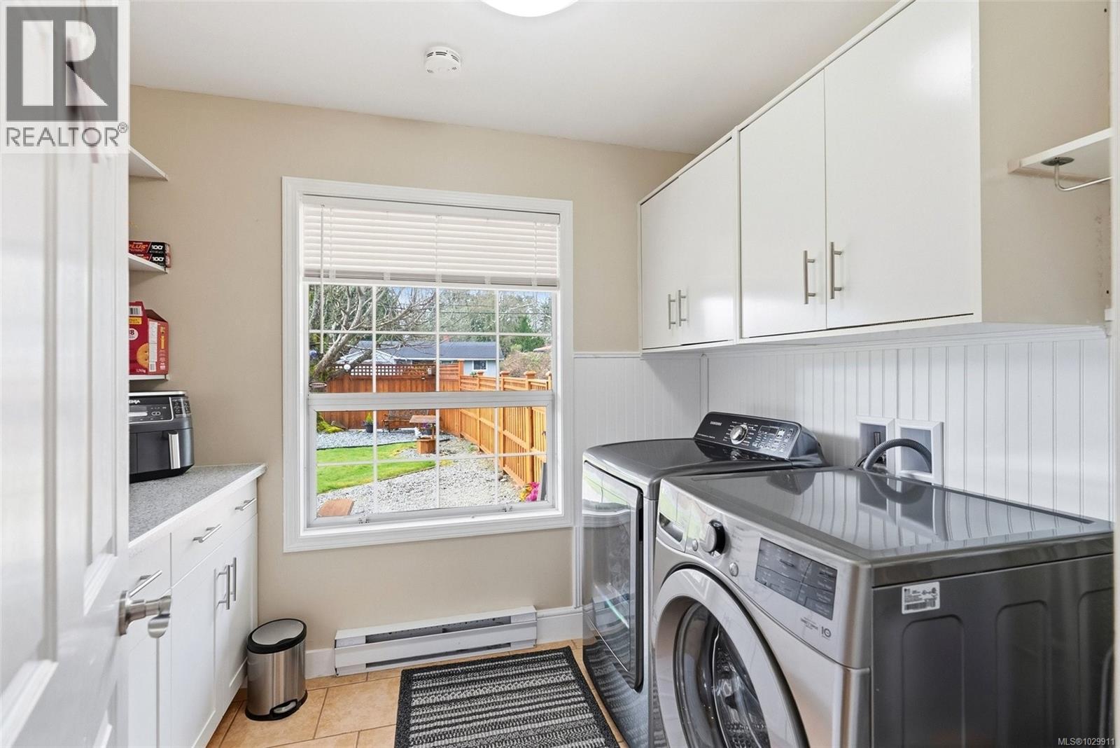  1563 Whiffin Spit Road, Sooke