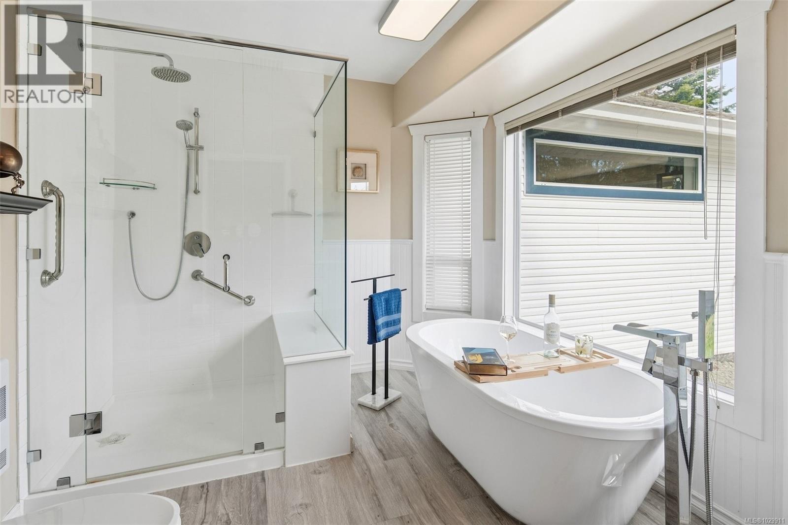  1563 Whiffin Spit Road, Sooke