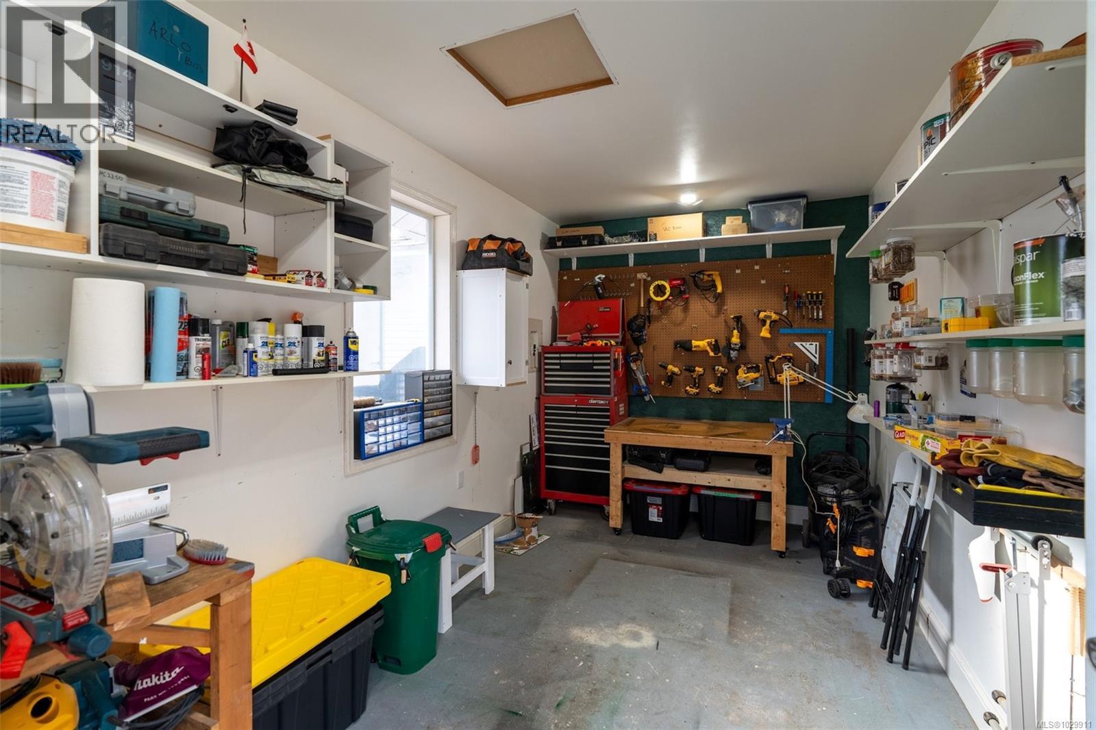  1563 Whiffin Spit Road, Sooke