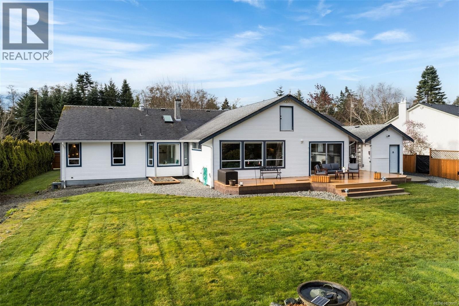  1563 Whiffin Spit Road, Sooke