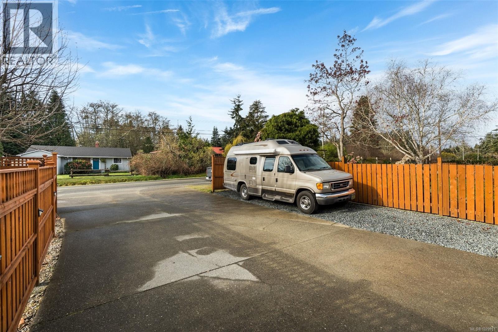  1563 Whiffin Spit Road, Sooke