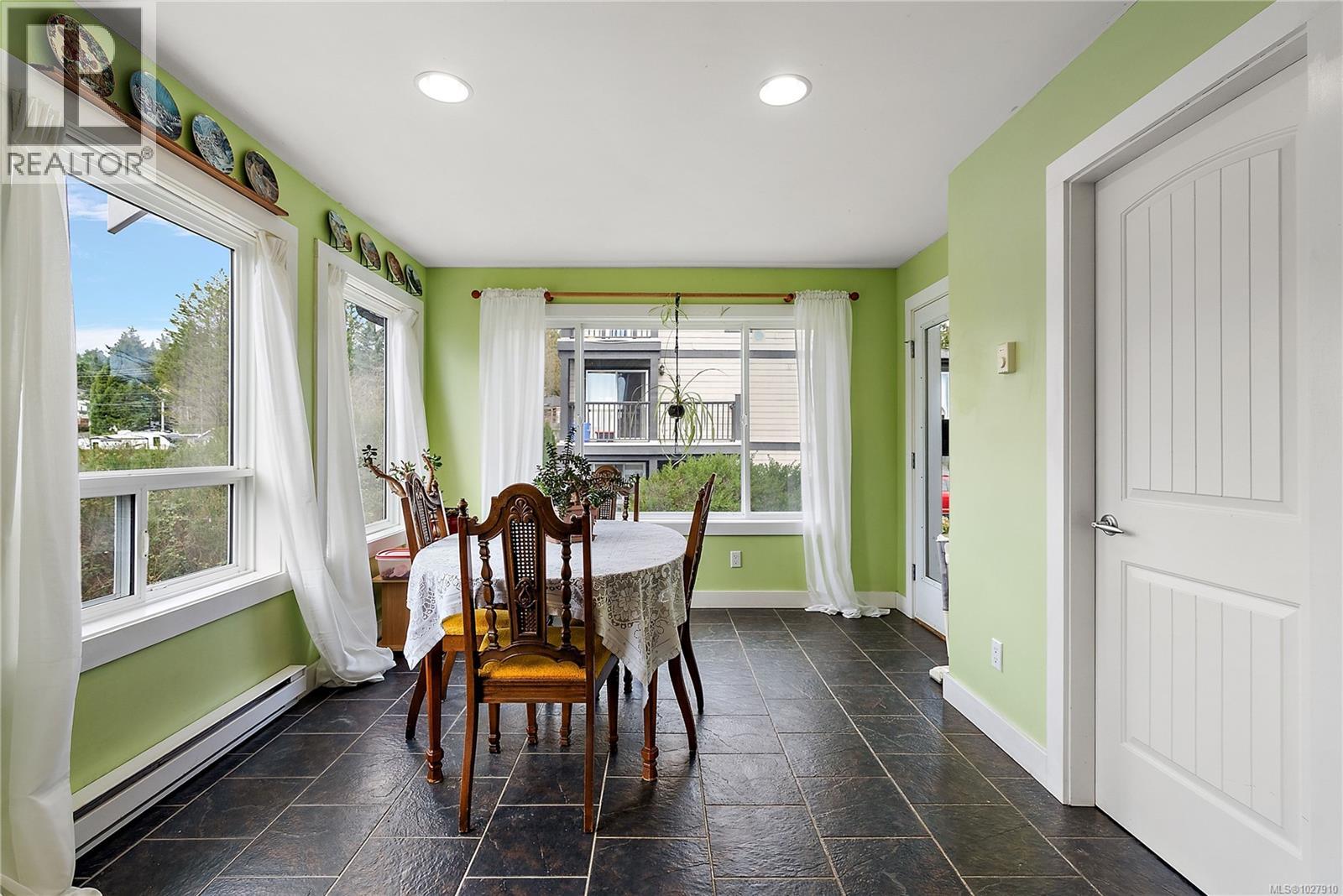 #105 7091 GRANT RD W - 11