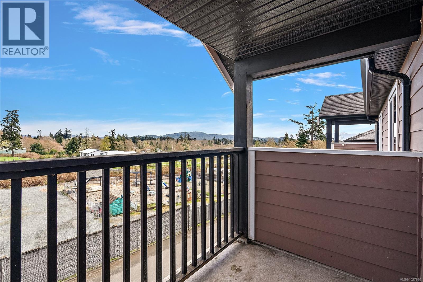 #105 7091 GRANT RD W - 16