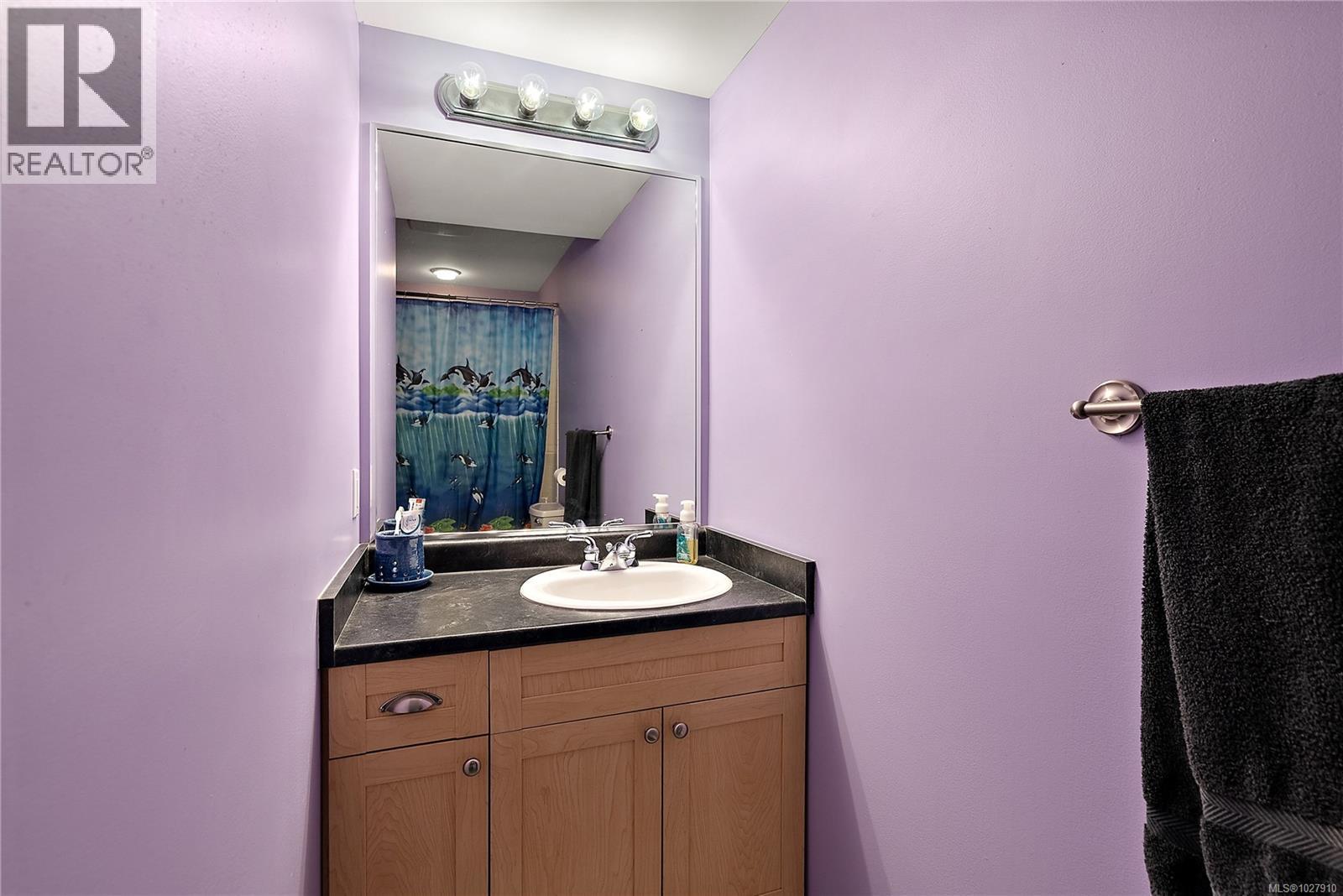 #105 7091 GRANT RD W - 17