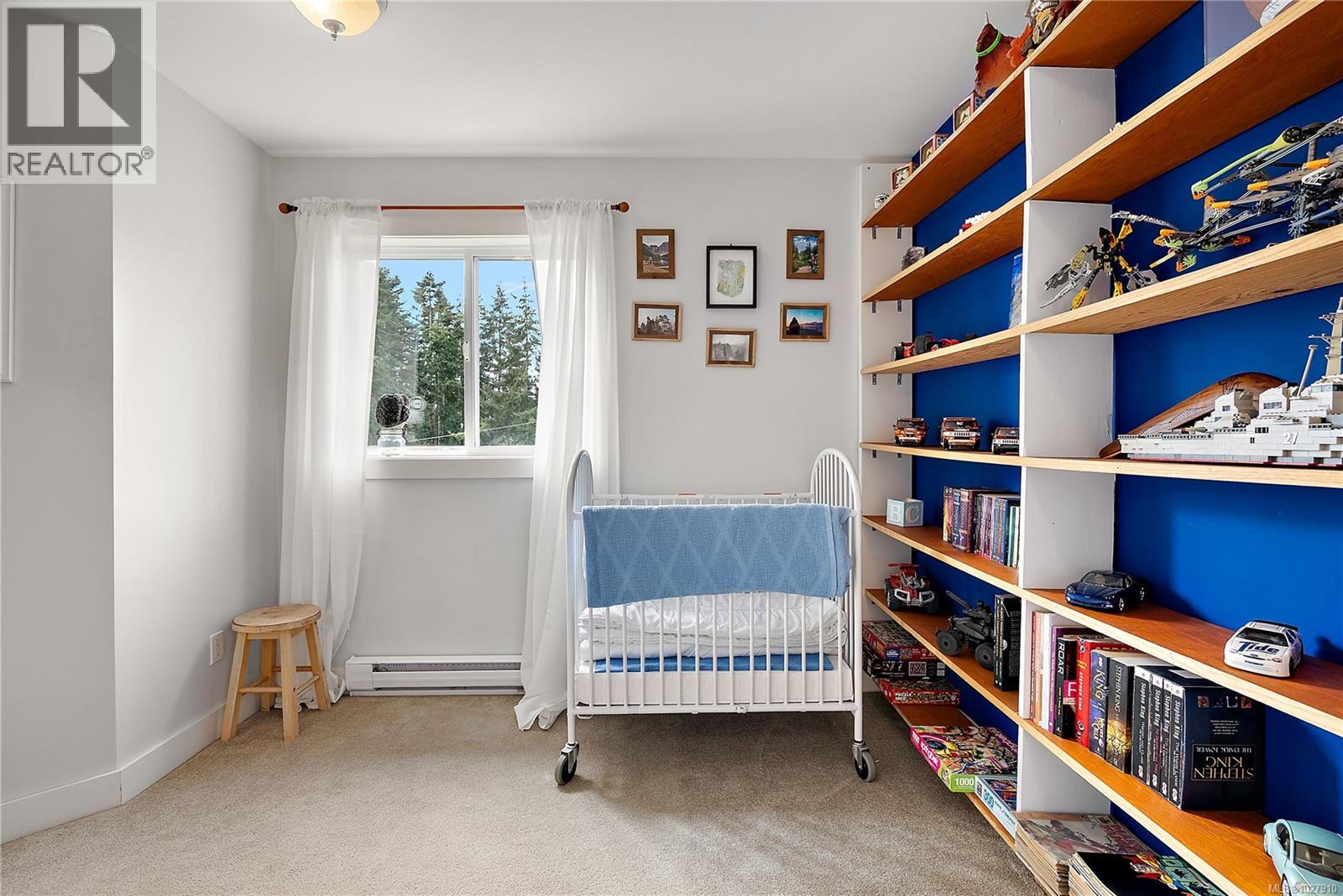 #105 7091 GRANT RD W - 19