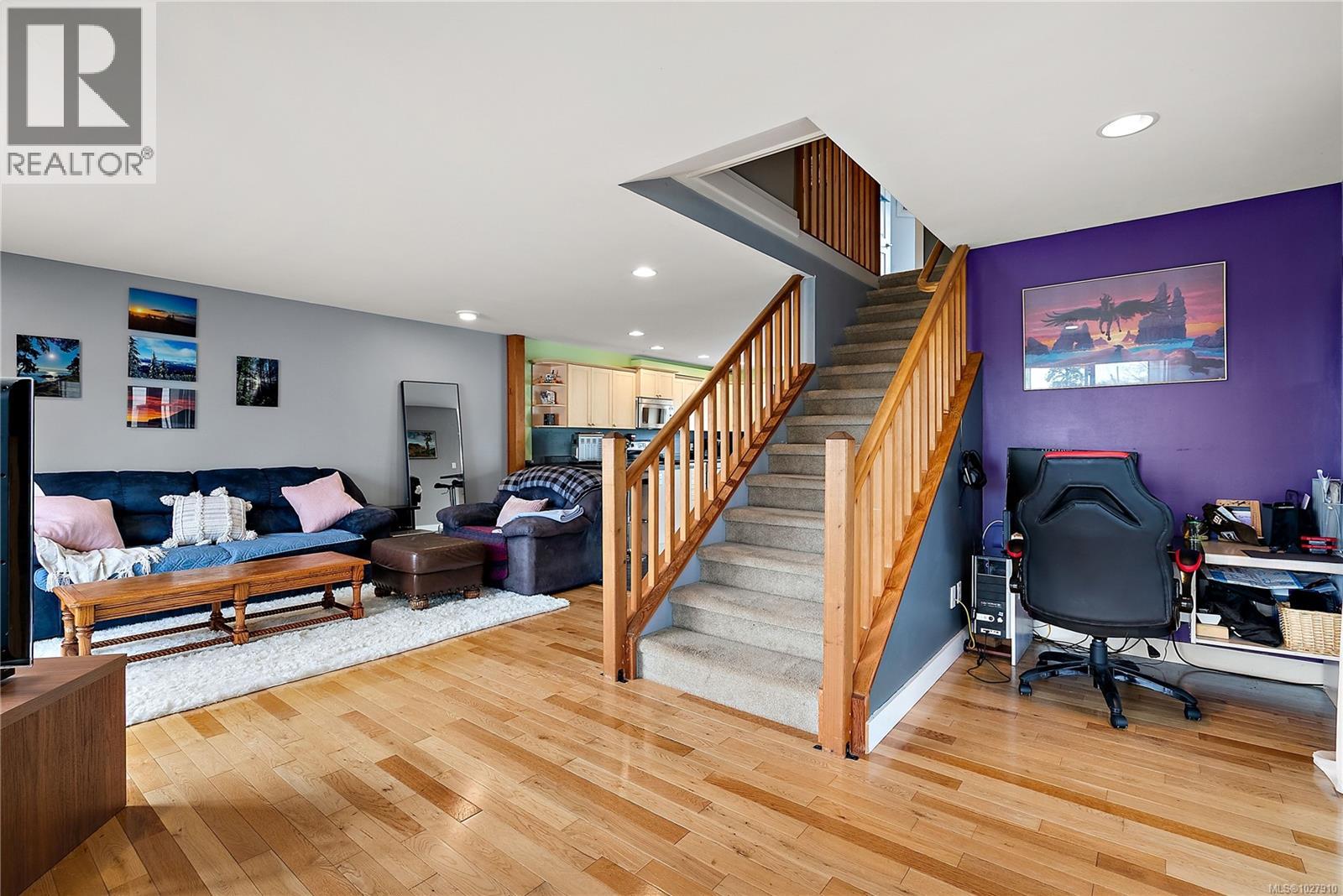 #105 7091 GRANT RD W - 4