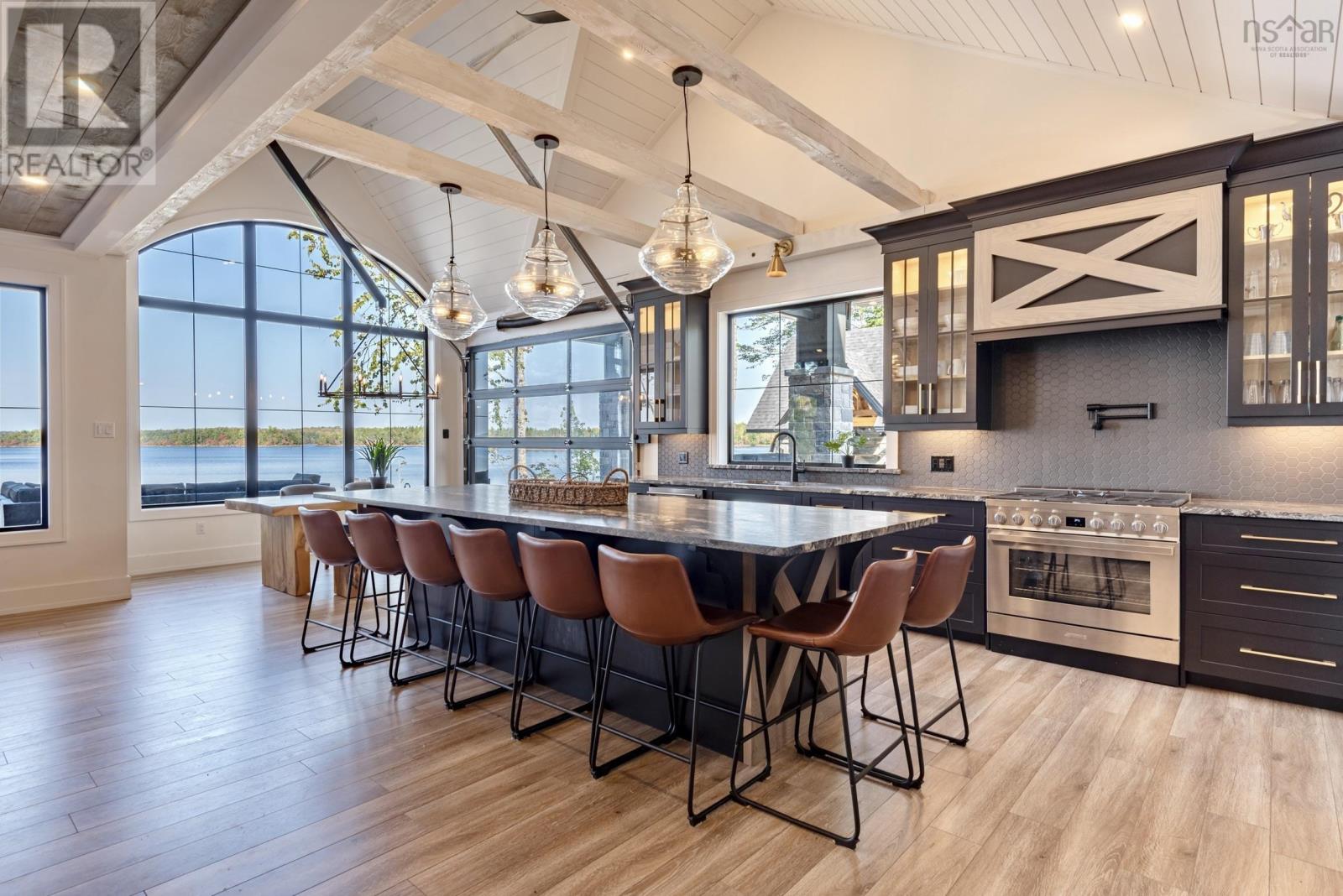 Property 6 of 44 of 181 Waynesboro Avenue