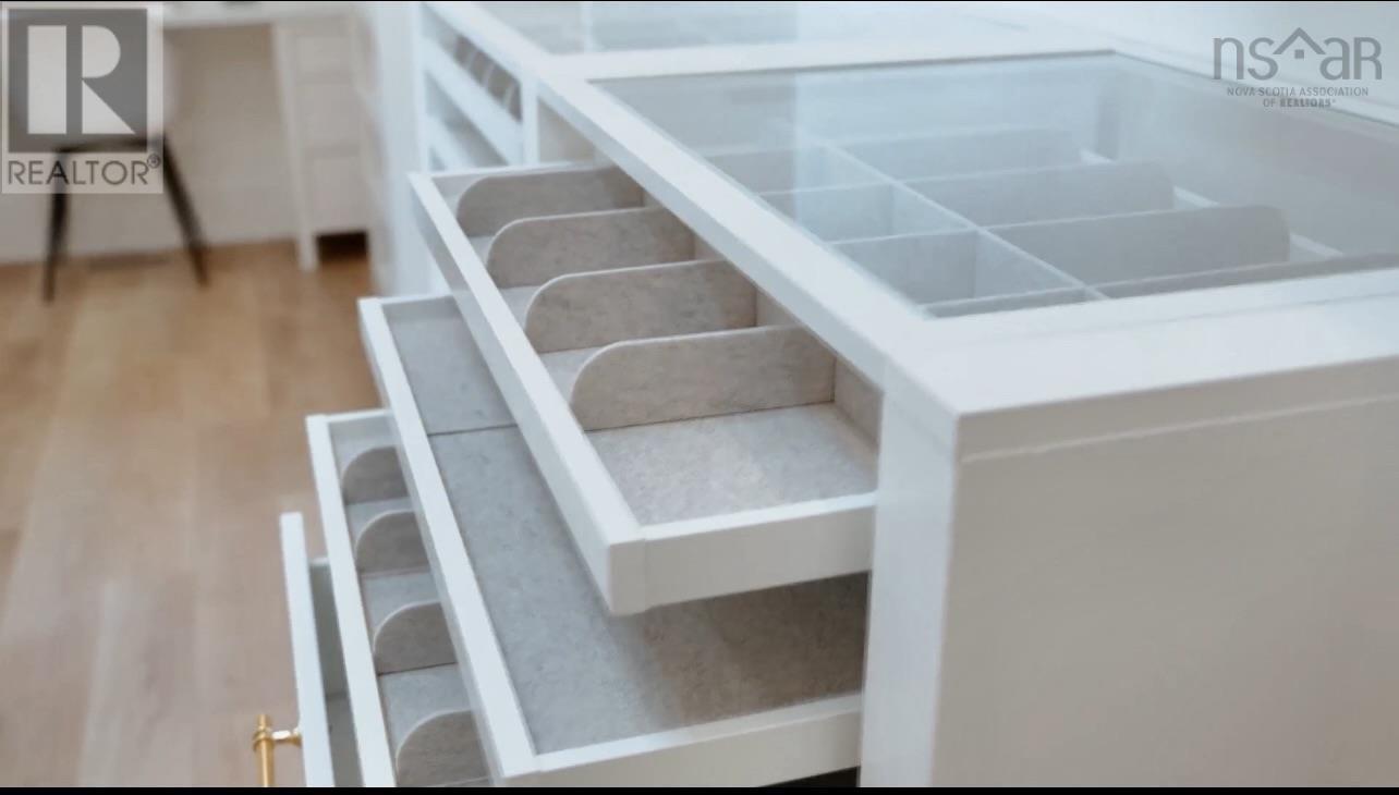 Property 40 of 44 of 181 Waynesboro Avenue