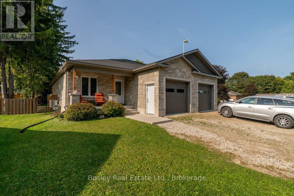420 VICTORIA STREET — photo 4