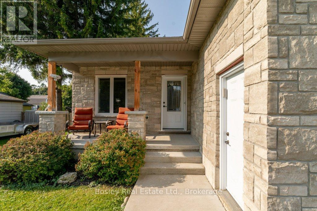 420 VICTORIA STREET — photo 6
