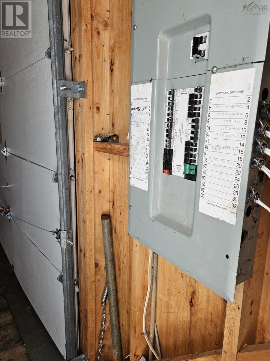 Property 2 of 44 of 11845 Highway 2