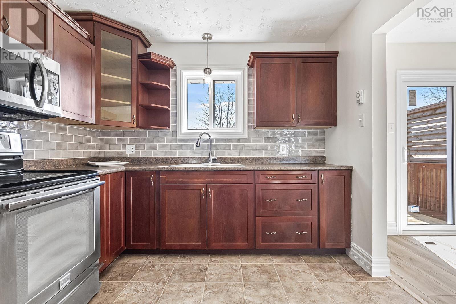 Property 2 of 46 of 32 Contessa Court