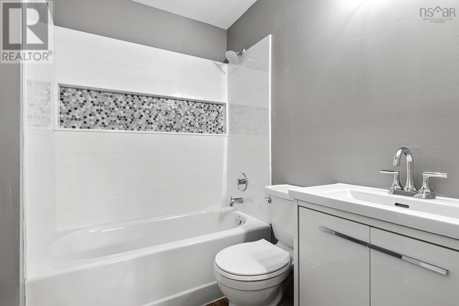 Property 32 of 46 of 32 Contessa Court