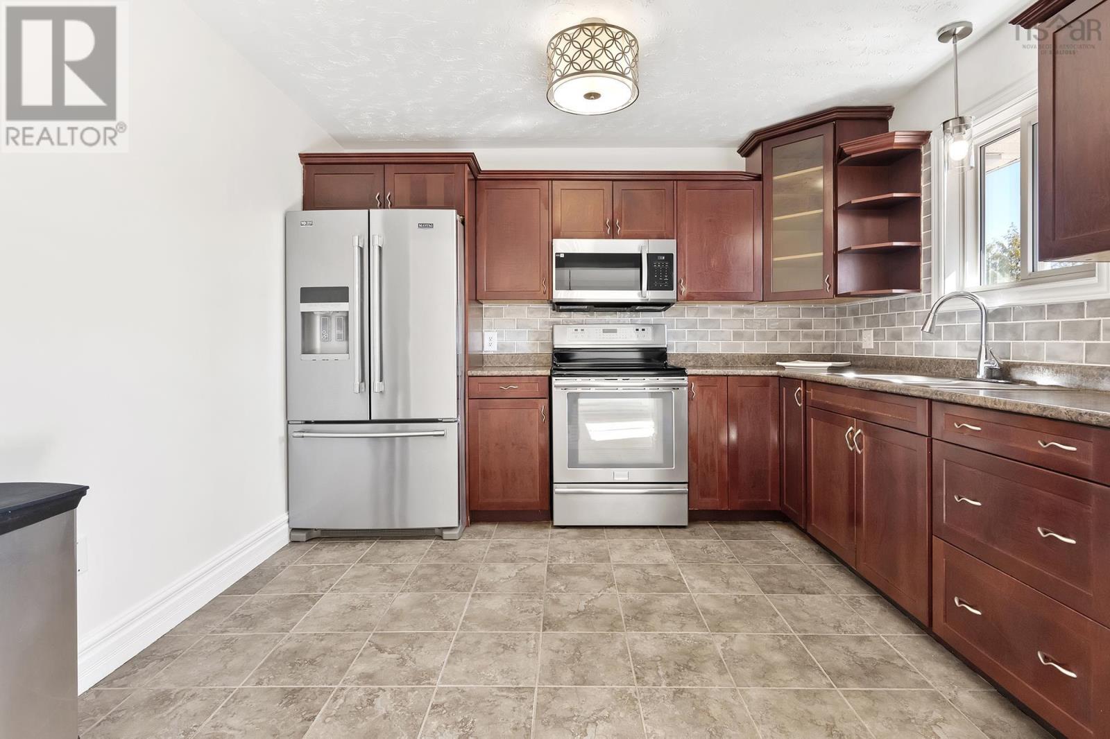 Property 4 of 46 of 32 Contessa Court