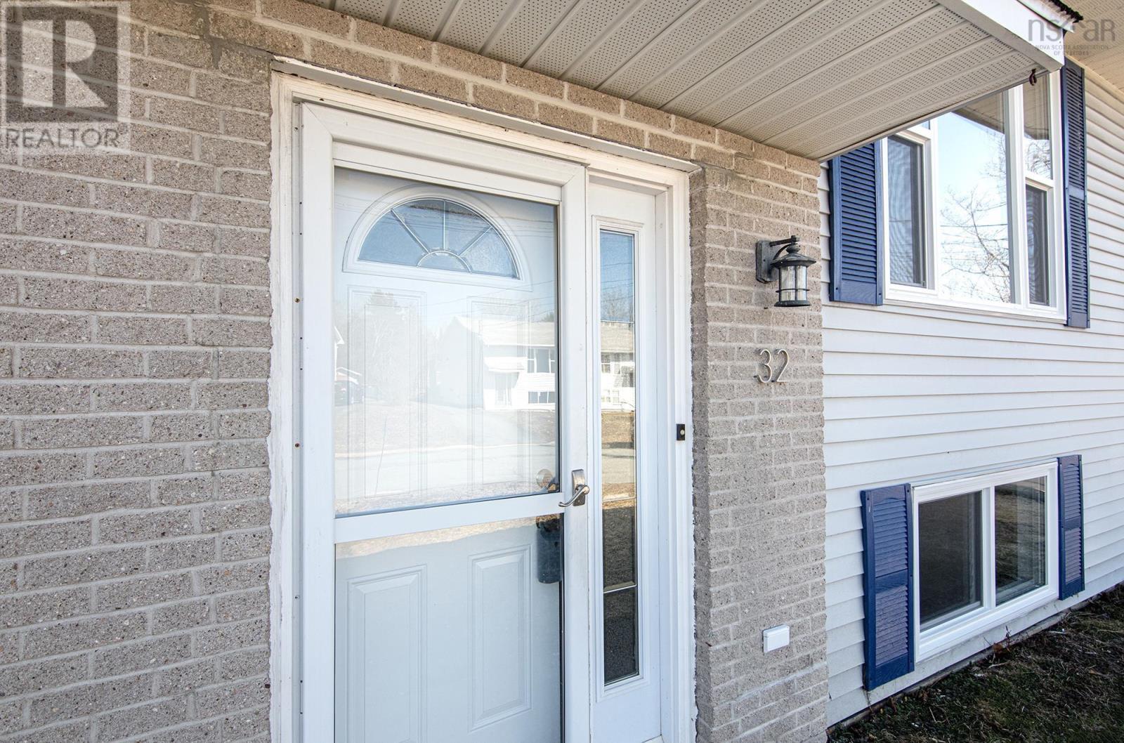 Property 45 of 46 of 32 Contessa Court