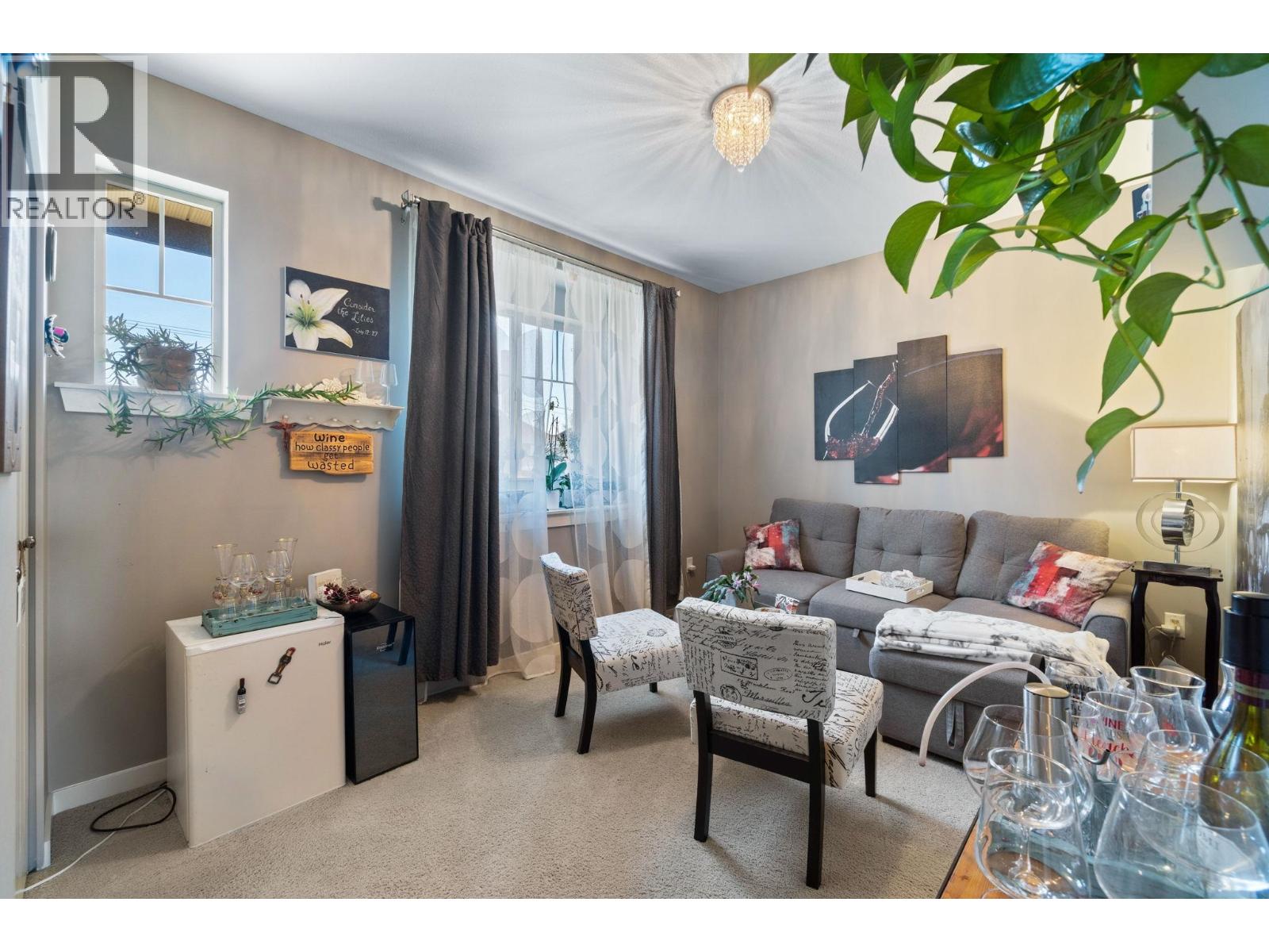 1386 COAST MERIDIAN ROAD, Coquitlam