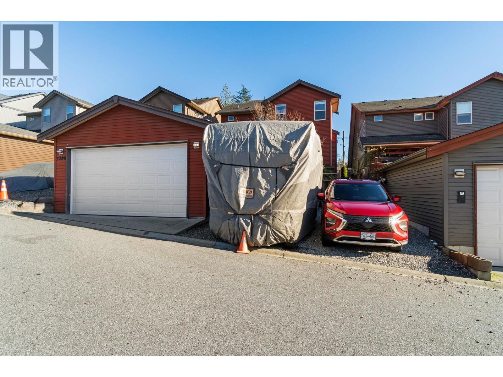 1386 COAST MERIDIAN ROAD, Coquitlam