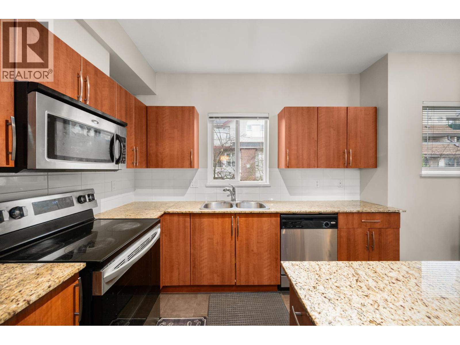 508 1661 FRASER AVENUE, Port Coquitlam