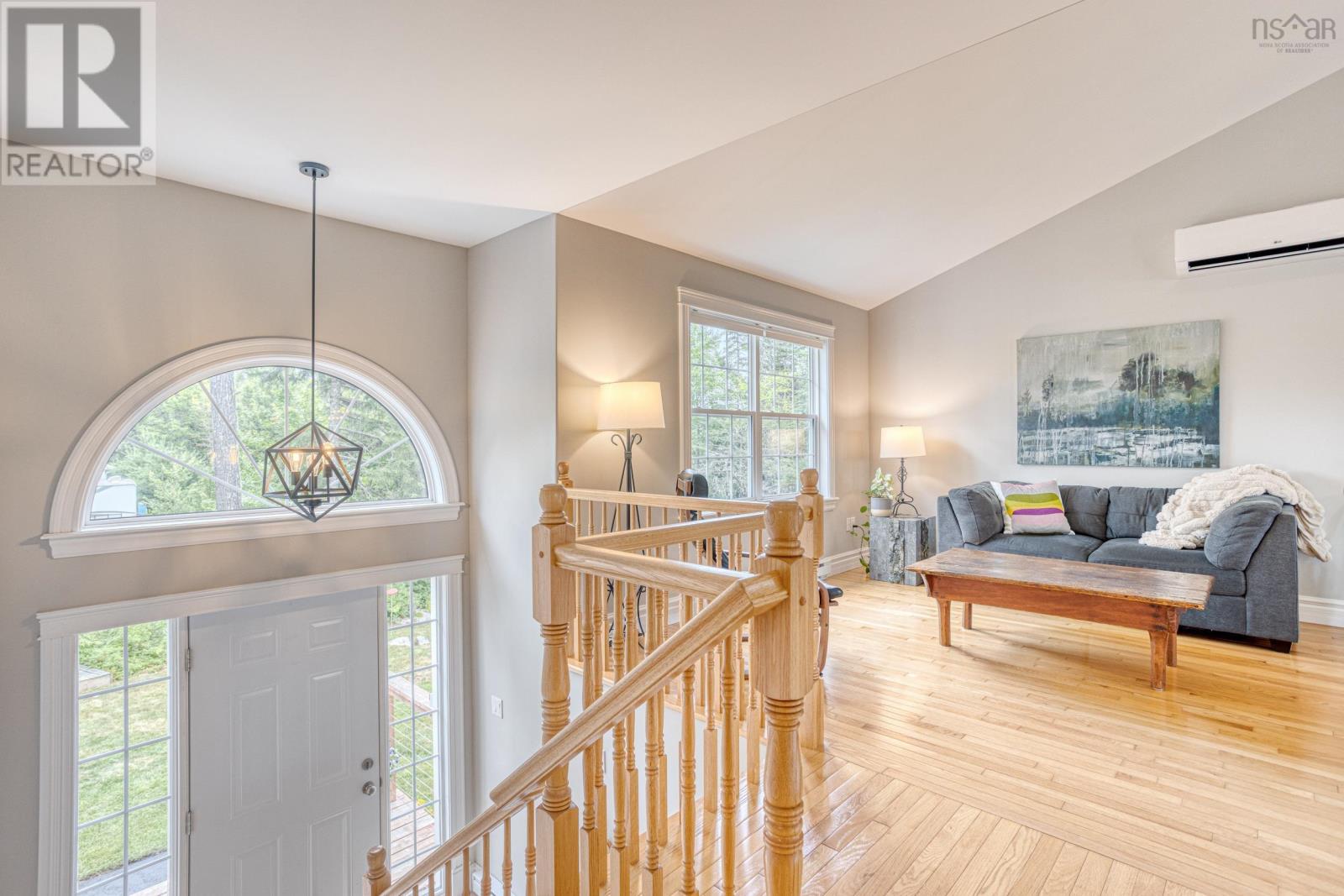 Property 43 of 47 of 18 Stonehenge Lane, Westwood Hills