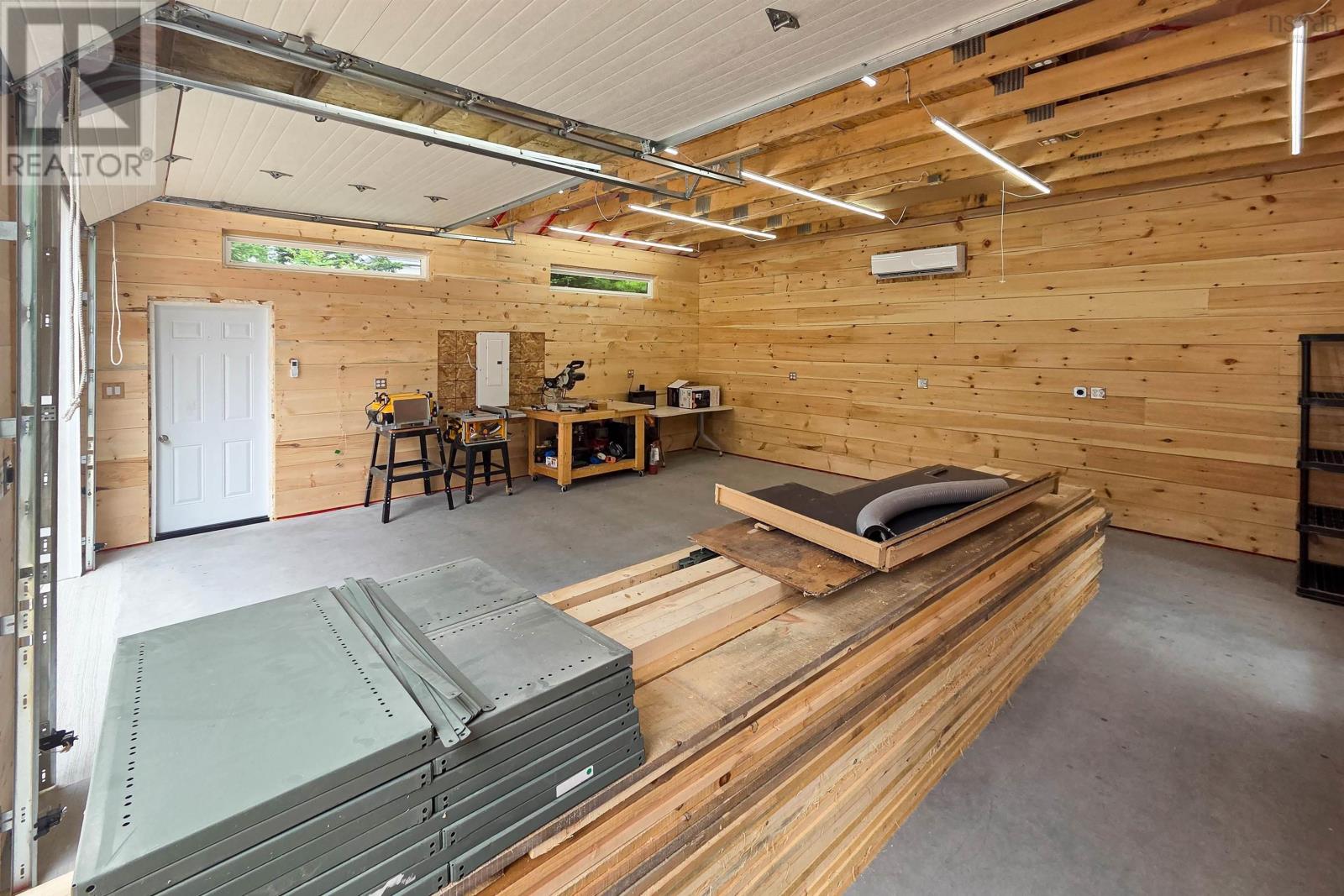 Property 35 of 47 of 18 Stonehenge Lane, Westwood Hills