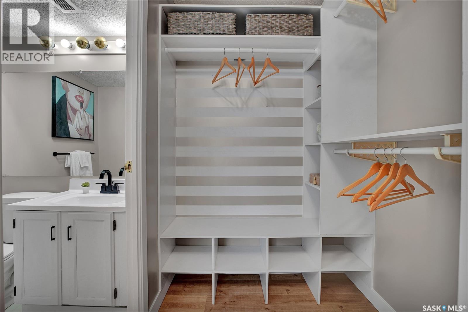 #606 430 5TH AVENUE N - 18