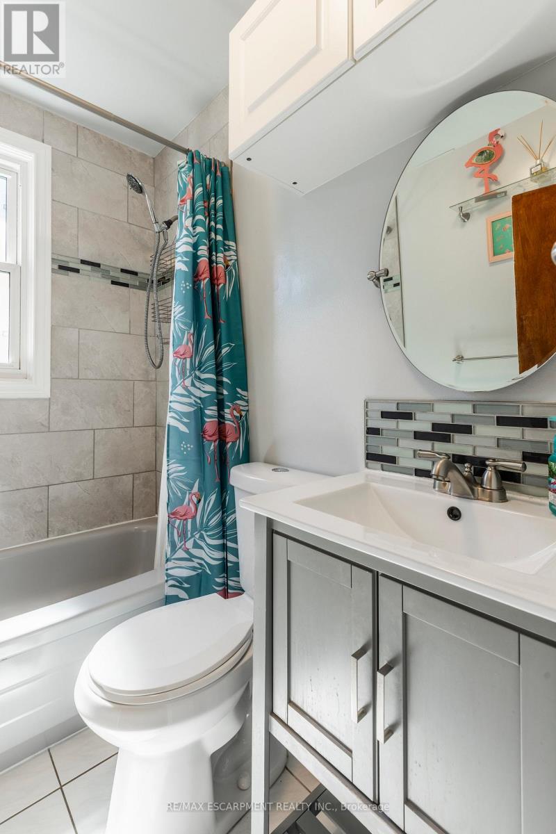 118 JULIAN AVENUE - 16