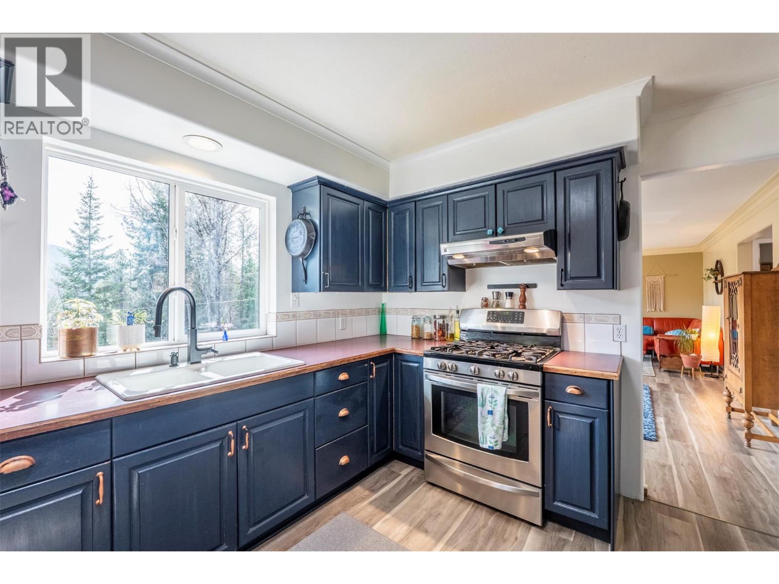 3811 Aaron Road, Bonnington