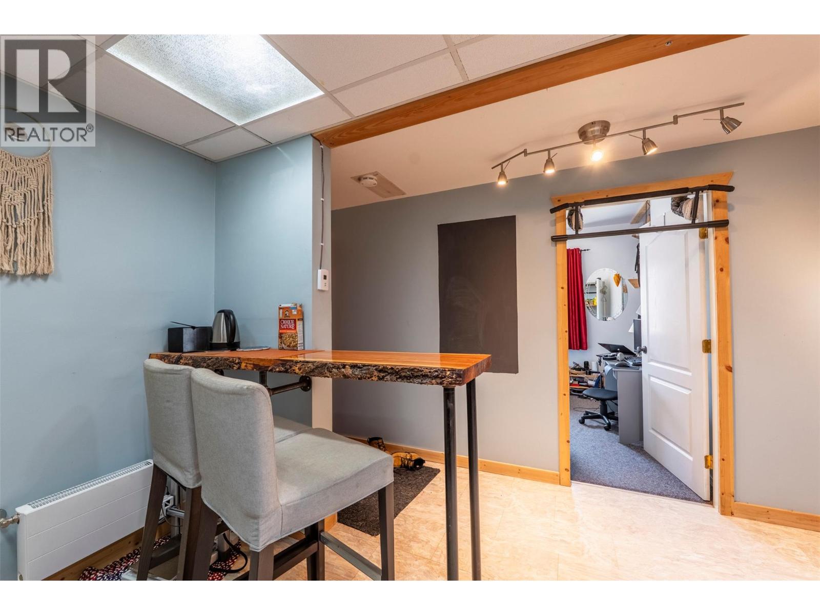 3811 Aaron Road, Bonnington