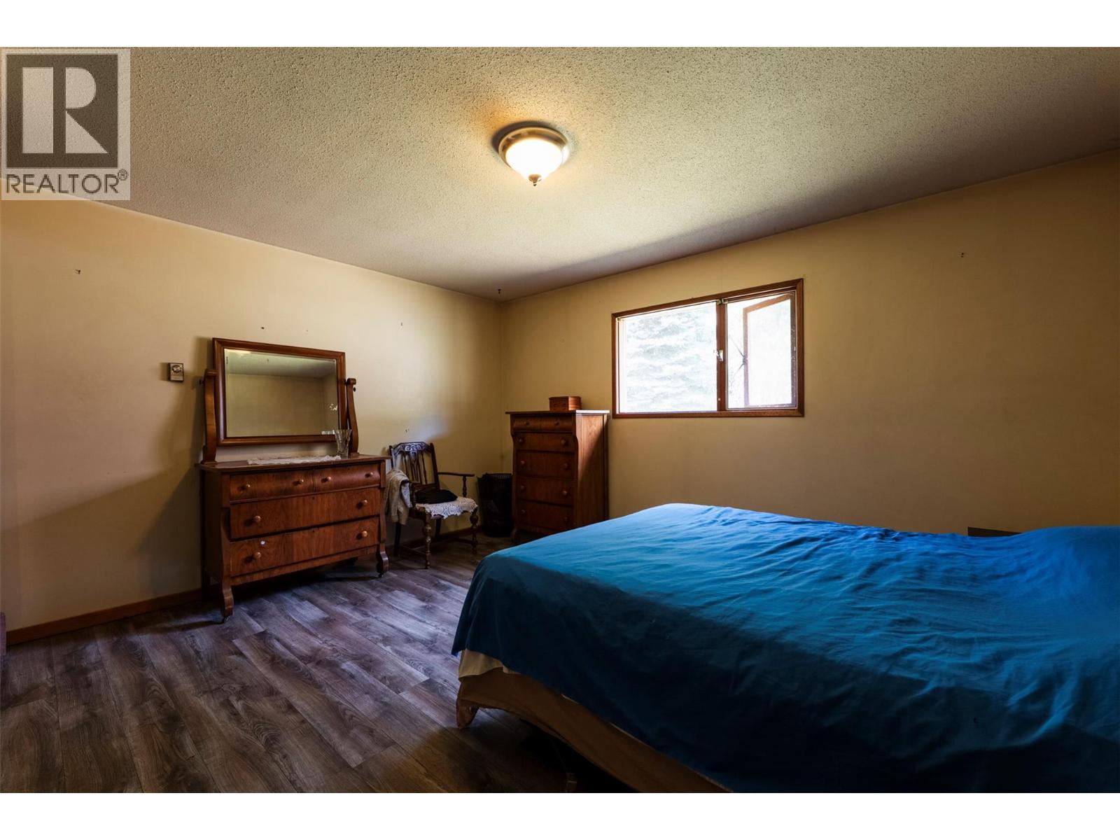 7077 Beggs Road, Nelson