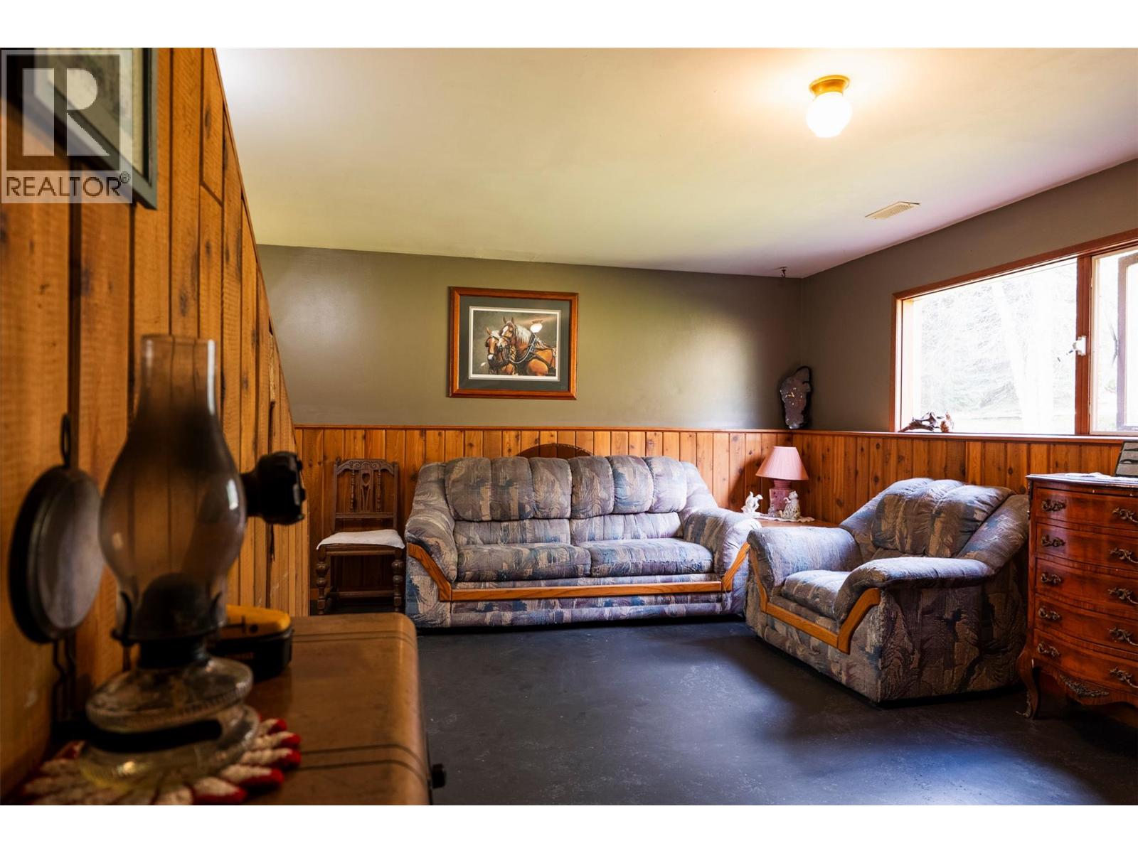 7077 Beggs Road, Nelson