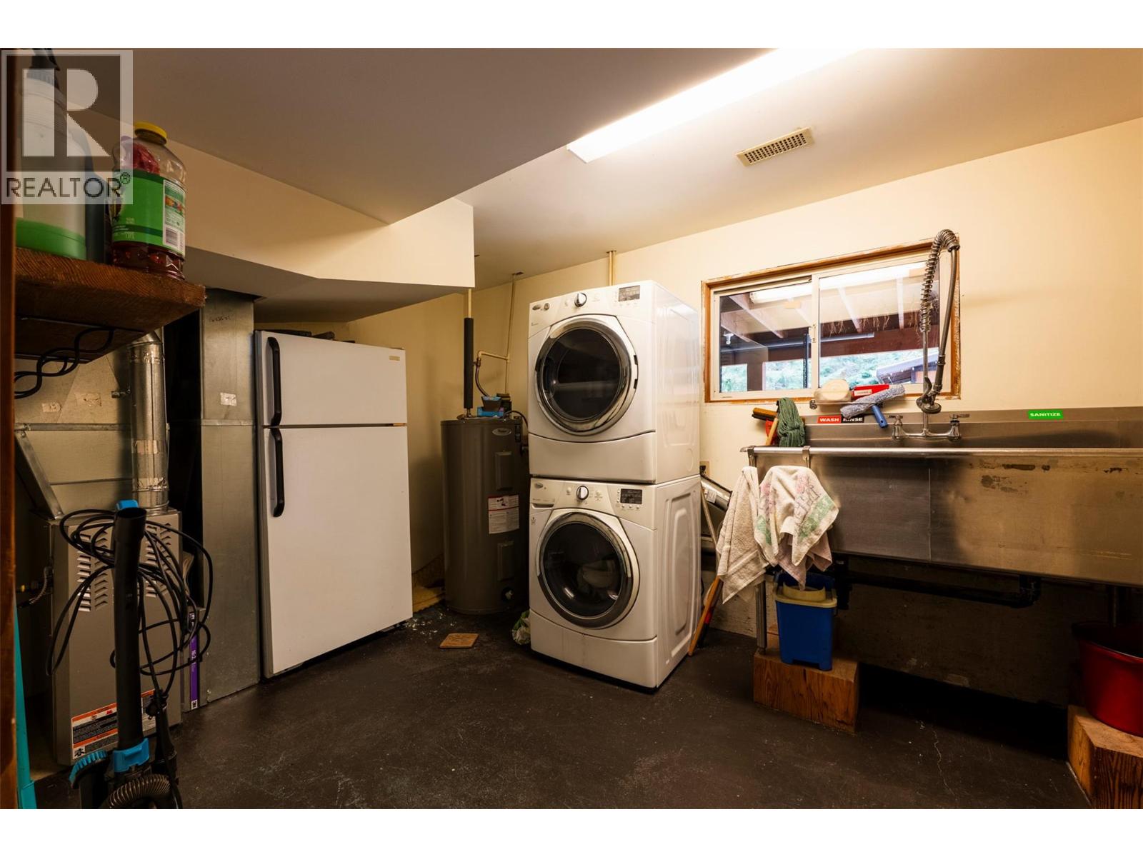 7077 Beggs Road, Nelson