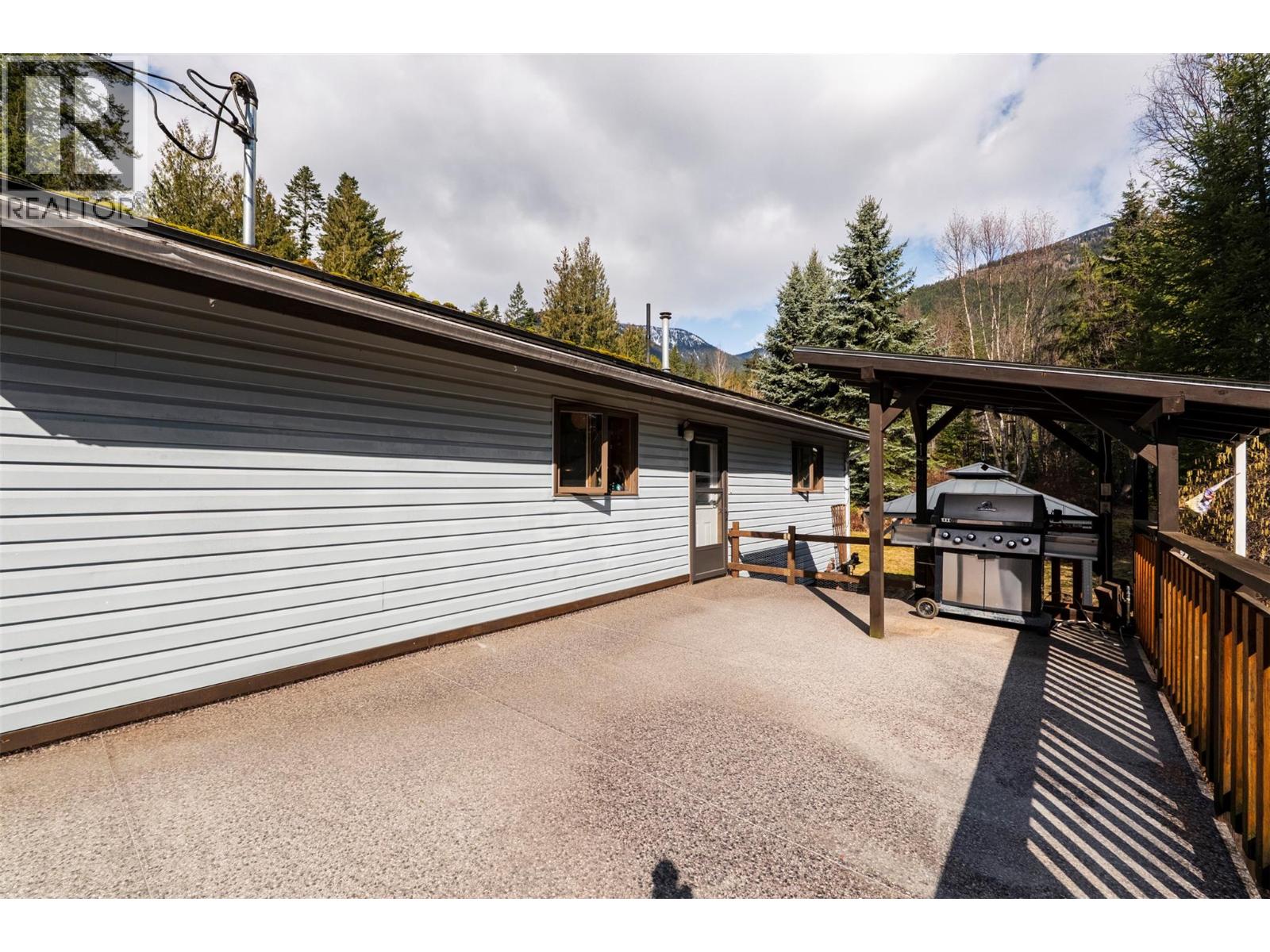 7077 Beggs Road, Nelson