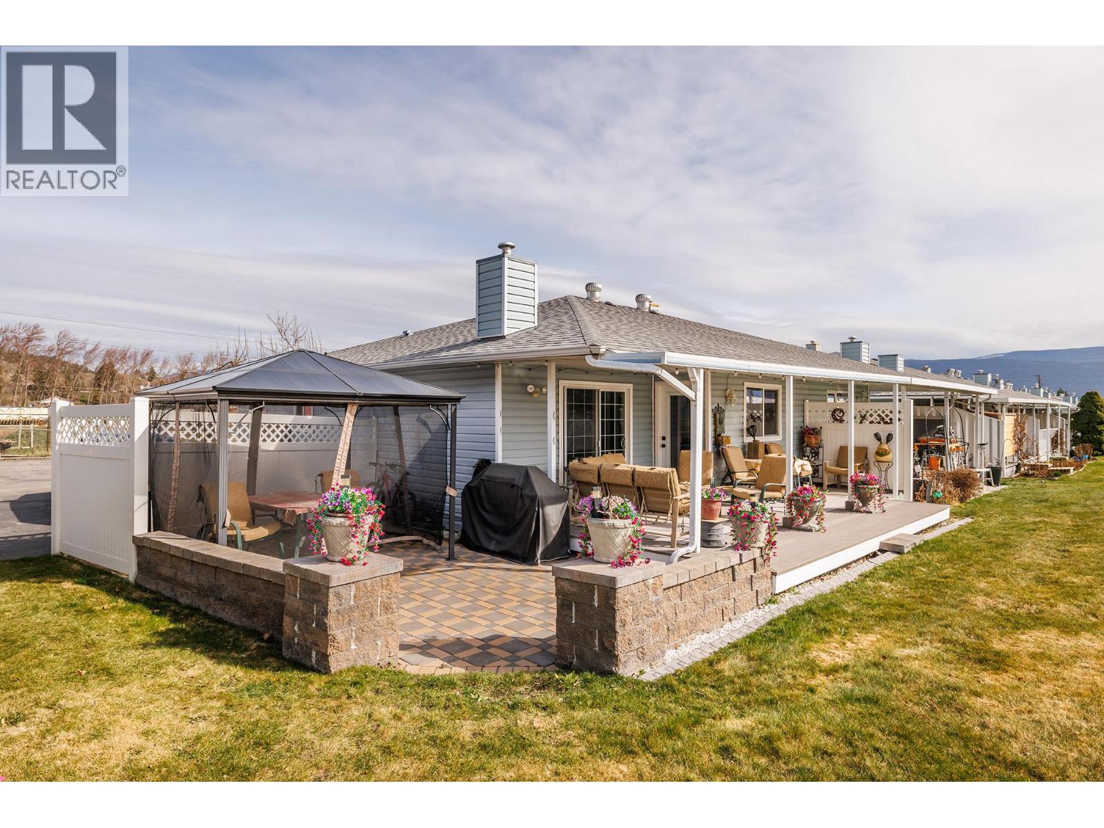 14616 GARNET Avenue Unit# 1, Summerland