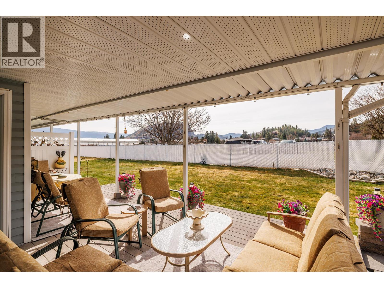 14616 GARNET Avenue Unit# 1, Summerland