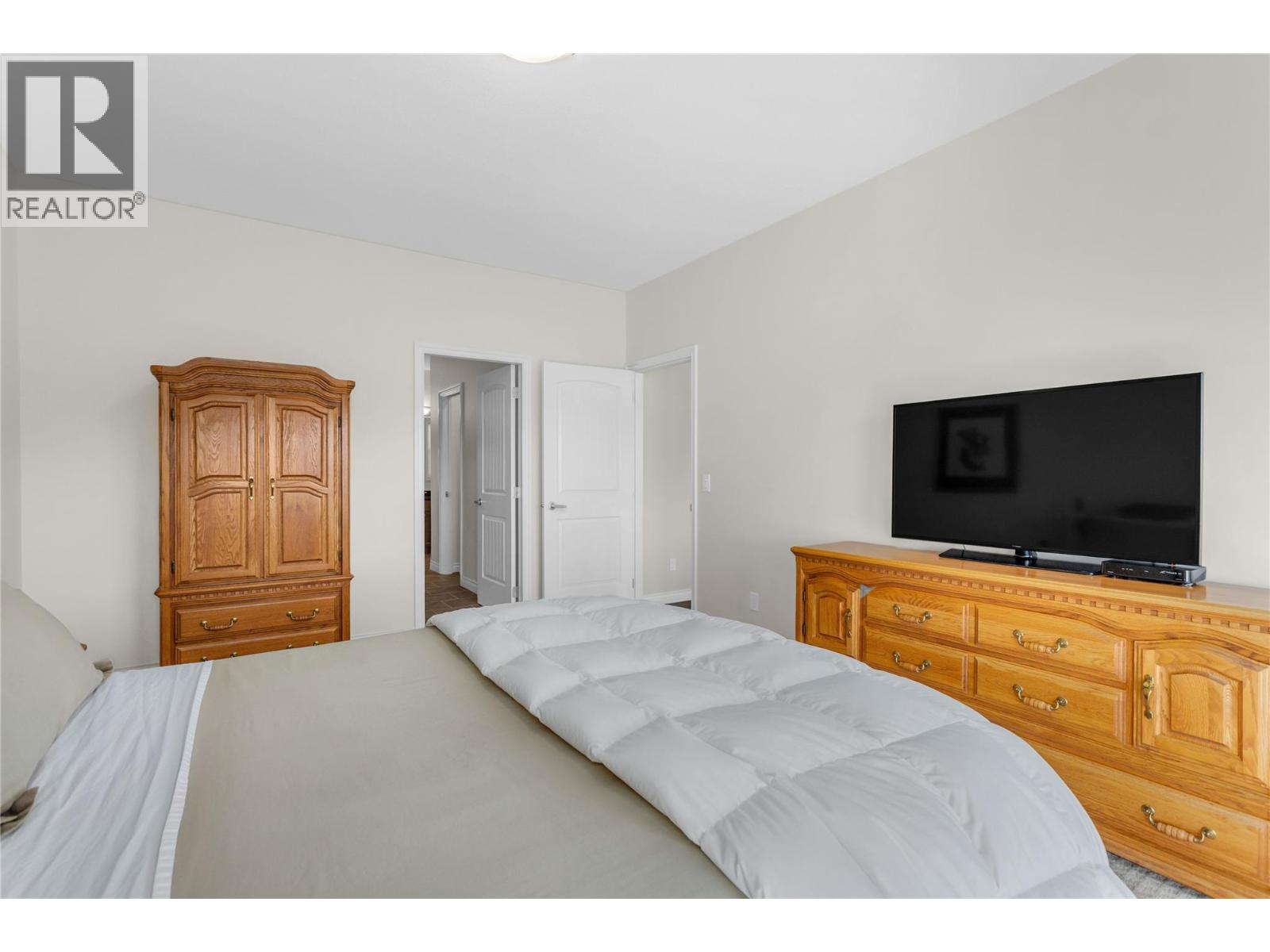 #253 5165 TREPANIER BENCH ROAD - 19